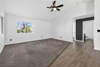 Photo #3: 2740366 Listing