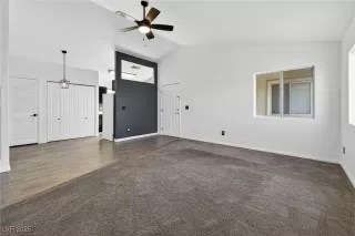 Photo #5: 2740366 Listing