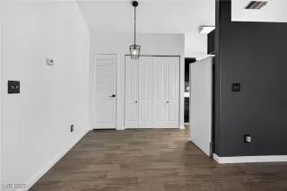 Photo #6: 2740366 Listing