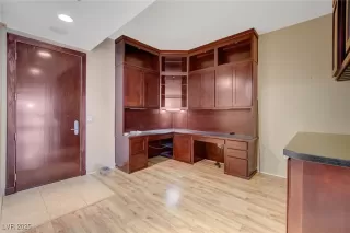 Photo #2: 2740423 Listing