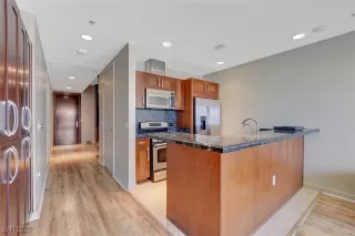 Photo #4: 2740423 Listing