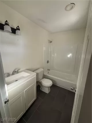 Photo #5: 2740469 Listing 