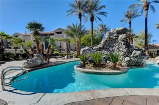 Photo #1: 2740520 Listing