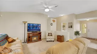 Photo #2: 2740533 Listing