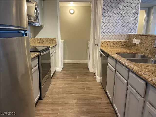 MLS: 2740572 Condo For Sale