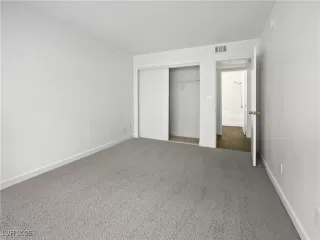 Photo #3: 2740596 Listing