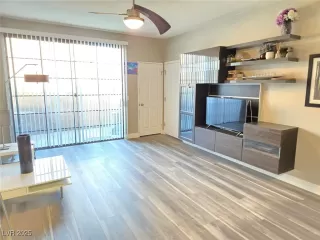 Photo #2: 2740611 Listing 