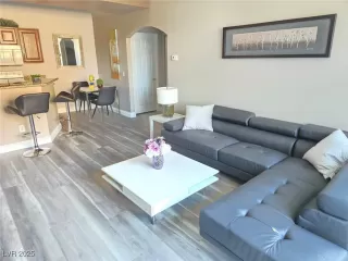 Photo #3: 2740611 Listing 