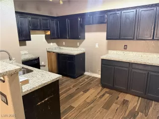 Photo #1: 2740615 Listing