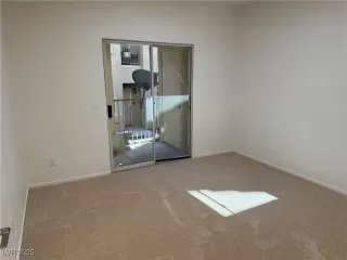 Photo #5: 2740615 Listing 