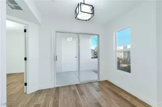 Photo #4: 2740619 Listing