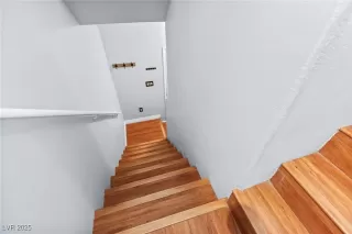 Photo #2: 2740641 Listing 