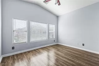 Photo #6: 2740641 Listing 