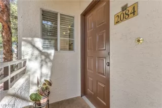 Photo #2: 2740656 Listing