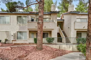 Photo #1: 2740749 Listing 