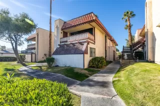 Photo #1: 2740761 Listing