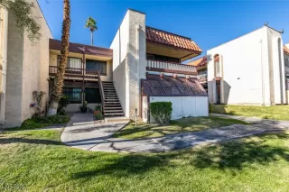 Photo #2: 2740761 Listing