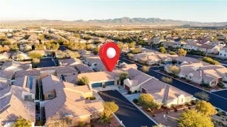 Photo #4: 2740794 Listing