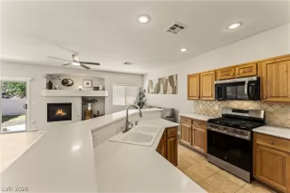 Photo #2: 2740808 Listing 