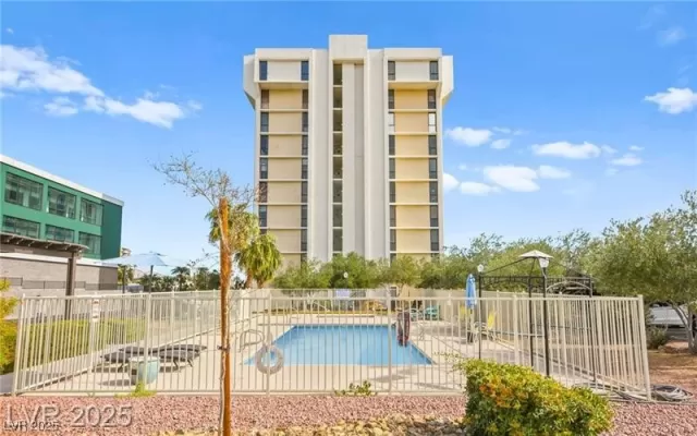 MLS: 2740821 Condo For Sale