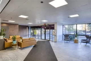 Photo #3: 2740821 Listing 