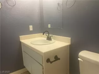 Photo #6: 2740885 Listing