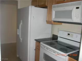 Photo #4: 2740894 Listing 