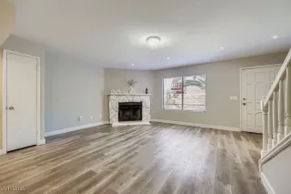 Photo #2: 2740921 Listing