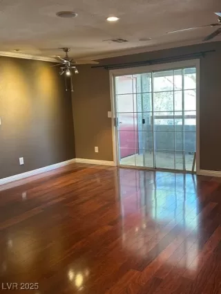 Photo #2: 2740968 Listing 