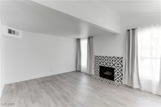 Photo #3: 2740973 Listing 