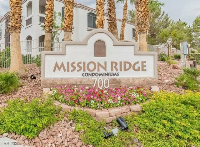 MLS: 2740993 Condo For Sale