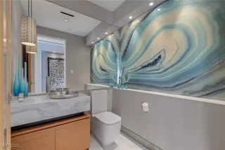 Photo #3: 2741000 Listing