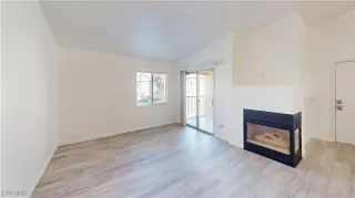 Photo #2: 2741030 Listing