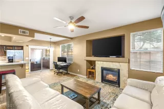 Photo #6: 2741038 Listing