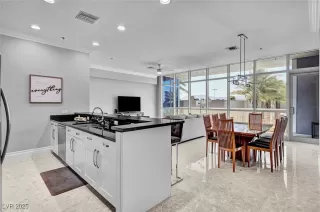 Photo #6: 2741087 Listing