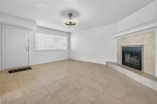 Photo #5: 2741103 Listing