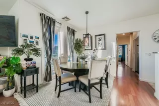 Photo #6: 2741134 Listing