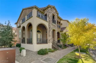 Photo #2: 2741142 Listing 