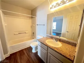 Photo #3: 2741171 Listing