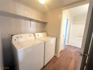 Photo #4: 2741171 Listing