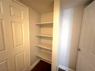 Photo #5: 2741171 Listing