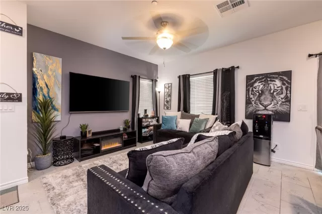 MLS: 2741176 Condo For Sale