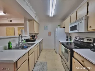 Photo #5: 2741202 Listing