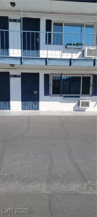 Photo #1: 2741252 Listing