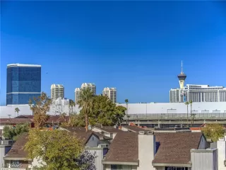 Photo #6: 2741265 Listing