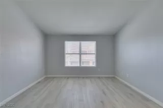 Photo #4: 2741283 Listing