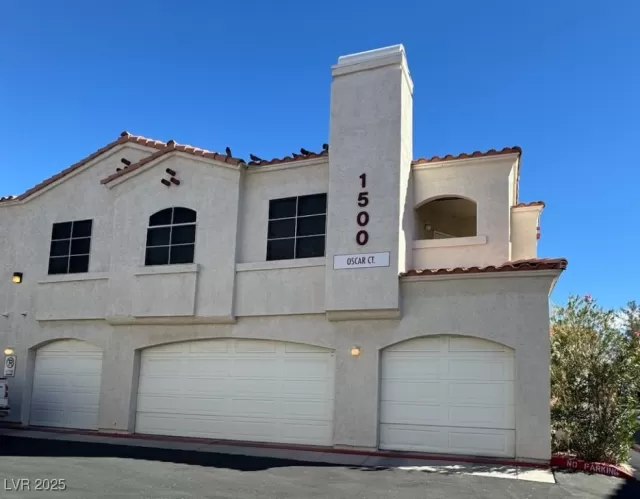 MLS: 2741319 Condo For Sale