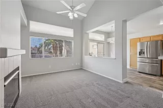 Photo #5: 2741324 Listing