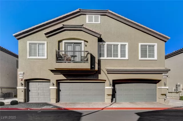 MLS: 2741335 Condo For Sale