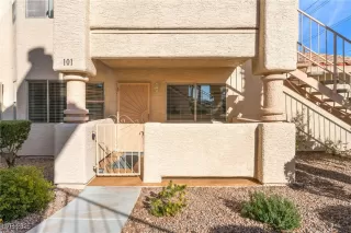 Photo #4: 2741360 Listing